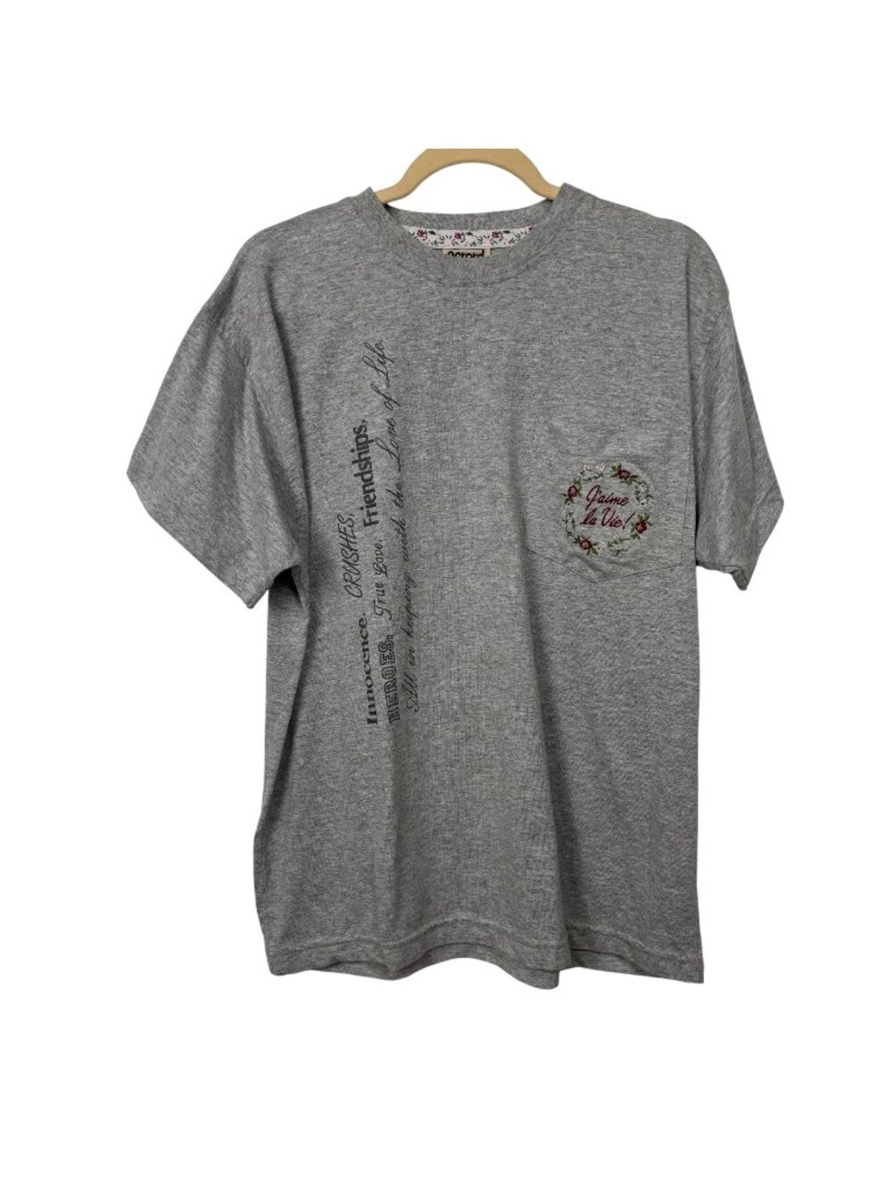 ✨3/$30 Vintage Gerard Works M "Jaime La Vie" Embroidered T-Shirt Grandmacore
